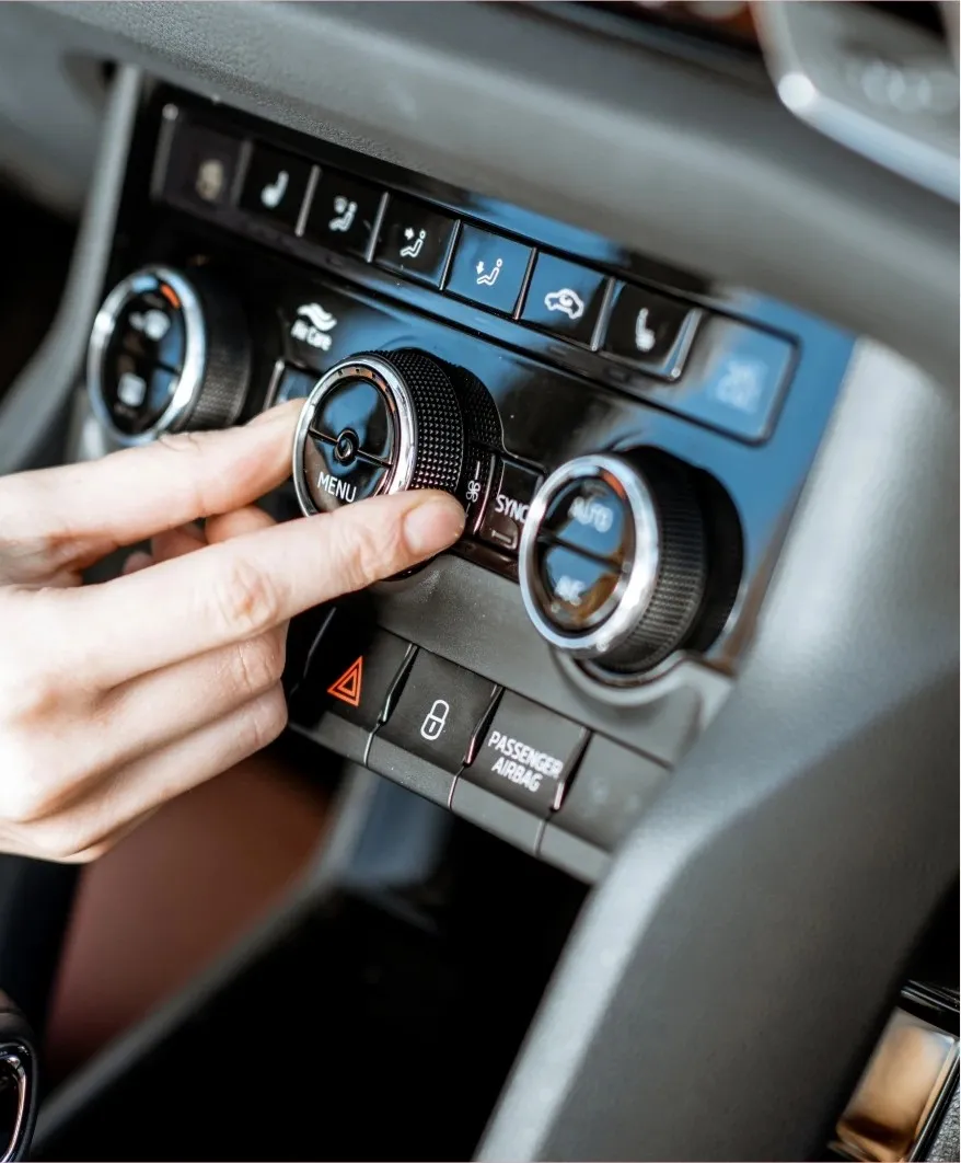 Reglarea climatizării pe bordul unui autoturism